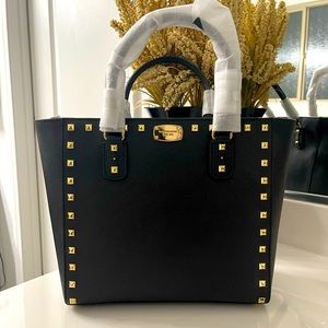 Black Friday Deal! Michael Kors Sandrine Black Saffiano Leather Crossbody Bag